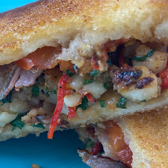 Bacon-Garnelen Sandwich