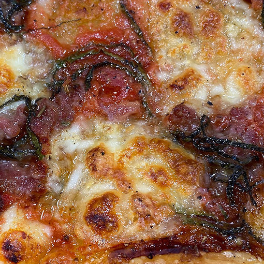 Blätterteig-Pizza mit Salsiccia